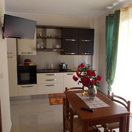 سانتا تيريزا دي ريفا B&B Mariafrancesca المظهر الخارجي الصورة
